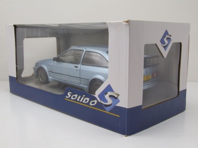 Ford Sierra RS 500 RHD 1987 hellblau metallic Modellauto 1:18 Solido