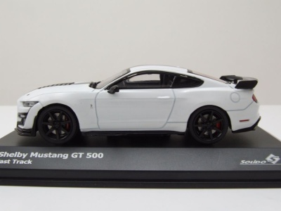 Ford Shelby Mustang GT500 Fast Track weiß schwarz Modellauto 1:43 Solido