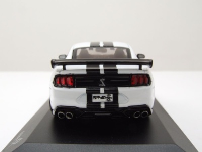 Ford Shelby Mustang GT500 Fast Track weiß schwarz Modellauto 1:43 Solido