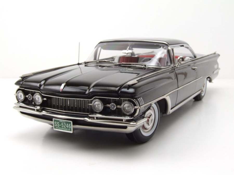 Oldsmobile 98 Ninety Eight Hardtop 1959 schwarz Modellauto 1:18 Sun Star