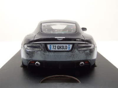 Aston Martin DBS RHD silber mit Einsatzspuren James Bond Quantum of Solace Modellauto 1:36 Corgi