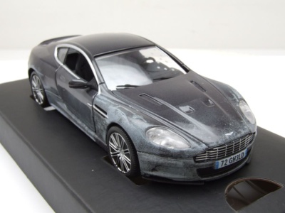 Aston Martin DBS RHD silber mit Einsatzspuren James Bond Quantum of Solace Modellauto 1:36 Corgi