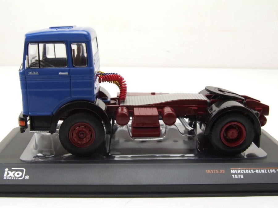 MINIATURE TRACTEUR MERCEDES BENZ LPS 1632 1970 IXO TR 175 1/43 BLEU