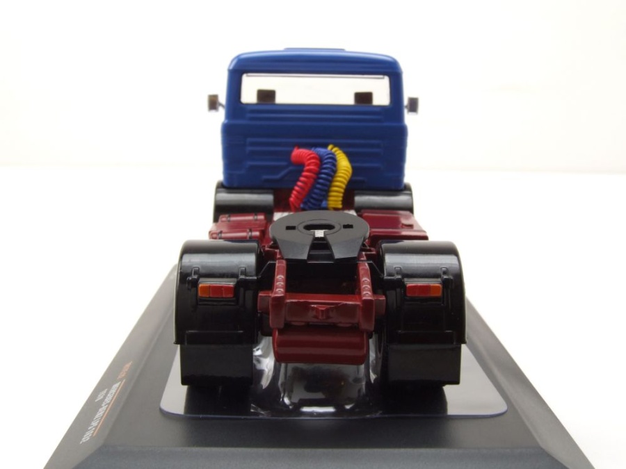Camion Miniature Mercedes LPS 1632 (1970) - IXO 1/43 - Réf. TR175.22 - Neuf