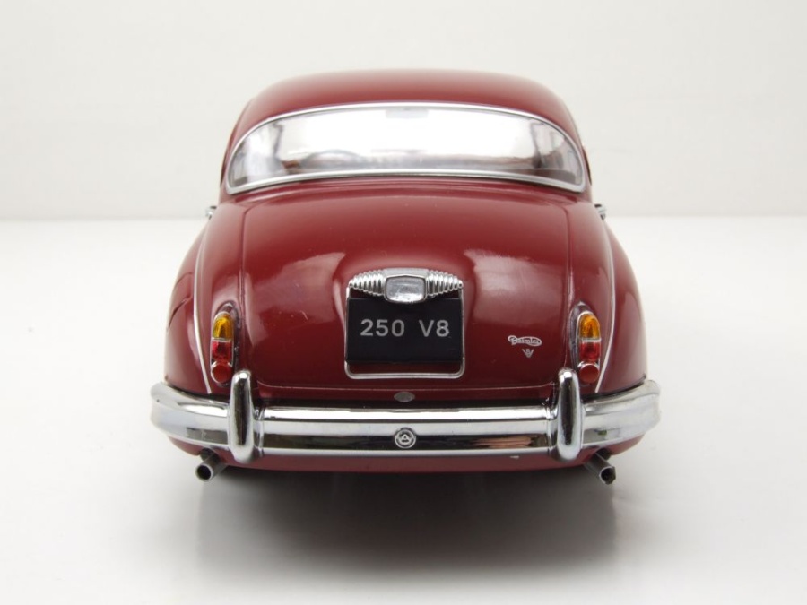 KK-Scale 1:18 Daimler 250 V8 RHD Ano de construção 1962 vermelho