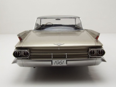 Cadillac Series 62 Coupe DeVille 1961 beige braun metallic Modellauto 1:18 KK Scale