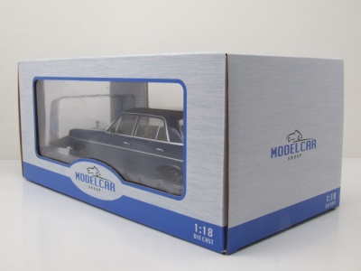 Mercedes 220 D /8 Strichachter W115 1968 dunkelblau Modellauto 1:18 MCG