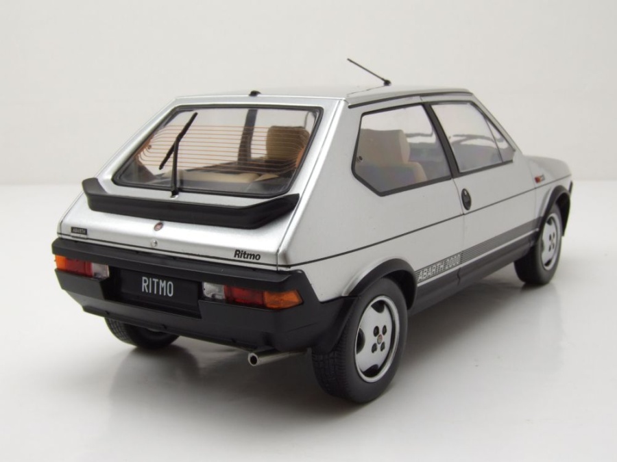 ModelCarGroup 1:18 Fiat Ritmo TC 125 Abarth Année De Construction 1980 Noir Modelcar Group Mcg18418
