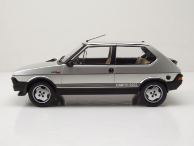 Fiat Ritmo TC 125 Abarth 1980 silber Modellauto 1:18 MCG