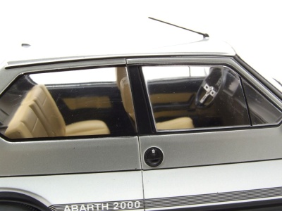 Fiat Ritmo TC 125 Abarth 1980 silber Modellauto 1:18 MCG