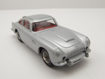 Aston Martin DB5 silber James Bond 007 Goldfinger Modellauto 1:43 Corgi