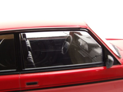 Volvo 240 Turbo Custom 1987 rot Modellauto 1:18 ixo models