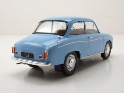 Syrena 105 1975 hellblau Modellauto 1:24 Whitebox