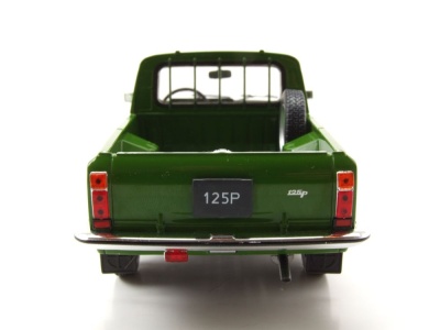 Fiat 125 Pick Up 1975 grün Modellauto 1:24 Whitebox