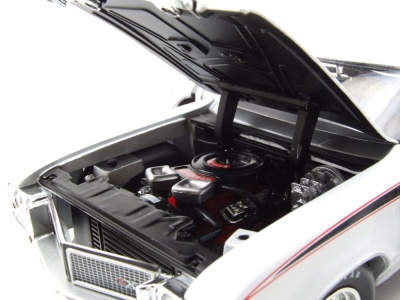 Buick Hardtop GSX MCACN 1970 weiß Modellauto 1:18 Auto World