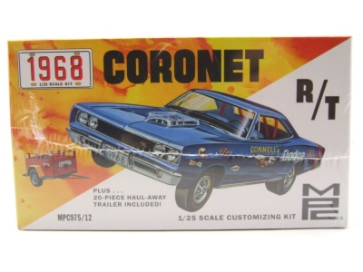 Dodge Coronet R/T Hardtop 1968 mit Anhänger Kunststoffbausatz Modellauto 1:25 MPC