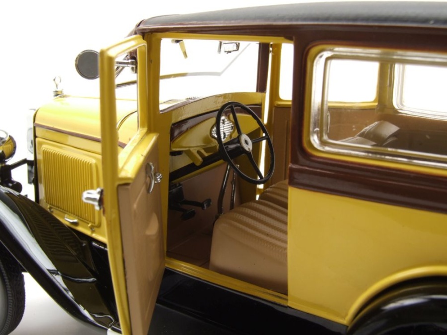 Sunstar - Ford Model A Coupe 1931 Jaune - 1/18 - Miniature Neuve Réf. 6135