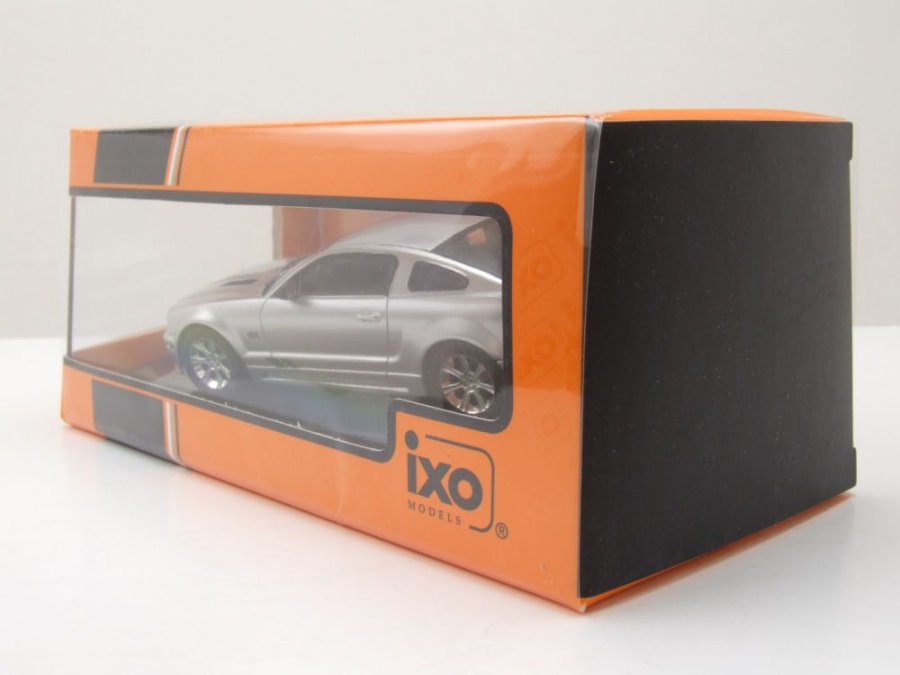 AutoArt Ford Mustang Saleen S281 2007 1/18 *Très Rare