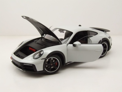 Porsche 911 Dakar 2022 grau metallic Modellauto 1:18 Minichamps