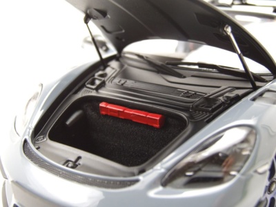 Porsche Spyder RS Weissach Package 2024 grau Modellauto 1:18 Minichamps