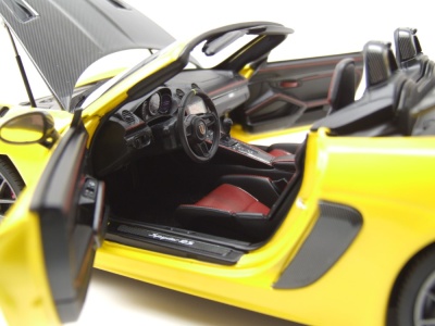 Porsche Spyder RS Weissach Package 2024 gelb Modellauto 1:18 Minichamps