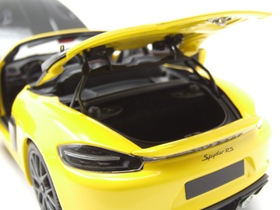 Porsche Spyder RS Weissach Package 2024 gelb Modellauto 1:18 Minichamps