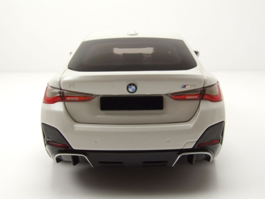 Modellauto BMW i4 M50 2022 weiß metallic 1:18 Minichamps bei