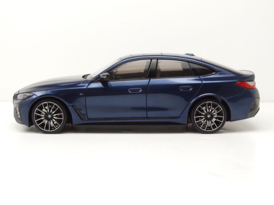 Modellauto BMW i4 M50 2022 blau metallic 1:18 Minichamps bei