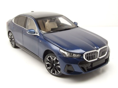 BMW i5 2023 blau metallic Modellauto 1:18 Minichamps