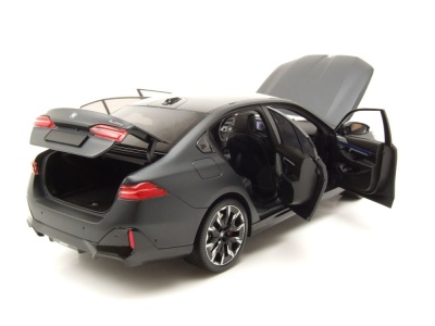BMW i5 2023 matt grau Modellauto 1:18 Minichamps