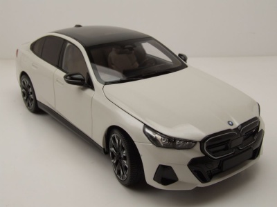 BMW i5 2023 weiß metallic Modellauto 1:18 Minichamps