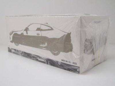 BMW M4 CSL 2022 matt grün metallic Modellauto 1:18 Minichamps
