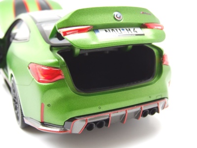 BMW M4 CSL 2022 matt grün metallic Modellauto 1:18 Minichamps