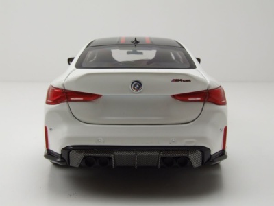 BMW M4 CSL 2023 weiß Modellauto 1:18 Minichamps
