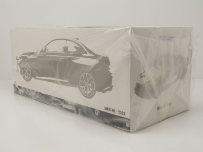 BMW M2 2022 matt grau Modellauto 1:18 Minichamps