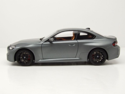 BMW M2 2022 matt grau Modellauto 1:18 Minichamps
