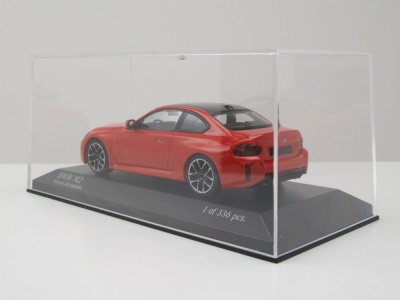 BMW M2 2023 rot metallic Modellauto 1:43 Minichamps