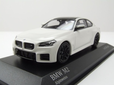 BMW M2 2023 weiß Modellauto 1:43 Minichamps