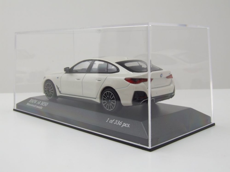 Modellauto BMW I4 M50 2023 weiß metallic 1:43 Minichamps bei