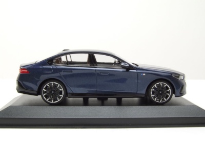 BMW I5 2024 dunkelblau metallic Modellauto 1:43 Minichamps