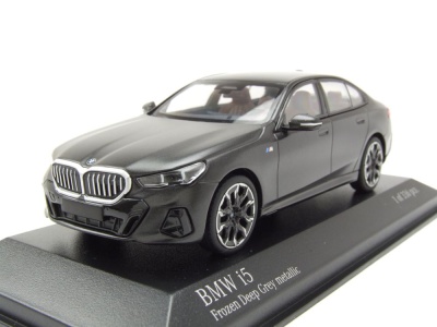 BMW I5 2023 matt grau Modellauto 1:43 Minichamps