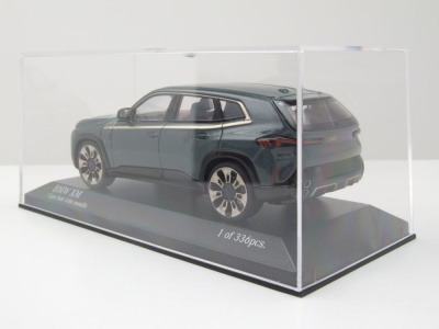 BMW XM 2023 grün metallic Modellauto 1:43 Minichamps