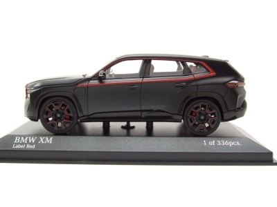BMW XM 2023 schwarz metallic Modellauto 1:43 Minichamps