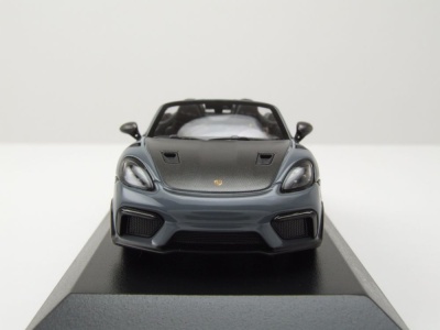 Porsche 718 Spyder RS Weissach Package 2023 grau Modellauto 1:43 Minichamps