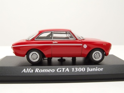 Alfa Romeo GTA 1300 Junior 1968 rot Modellauto 1:43 Maxichamps