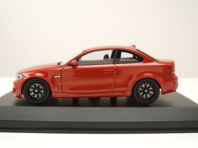 BMW 1er M Coupe 2011 orange metallic Modellauto 1:43 Maxichamps