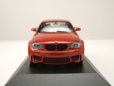 BMW 1er M Coupe 2011 orange metallic Modellauto 1:43 Maxichamps