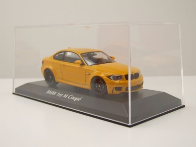BMW 1er M Coupe 2011 gelb Modellauto 1:43 Maxichamps