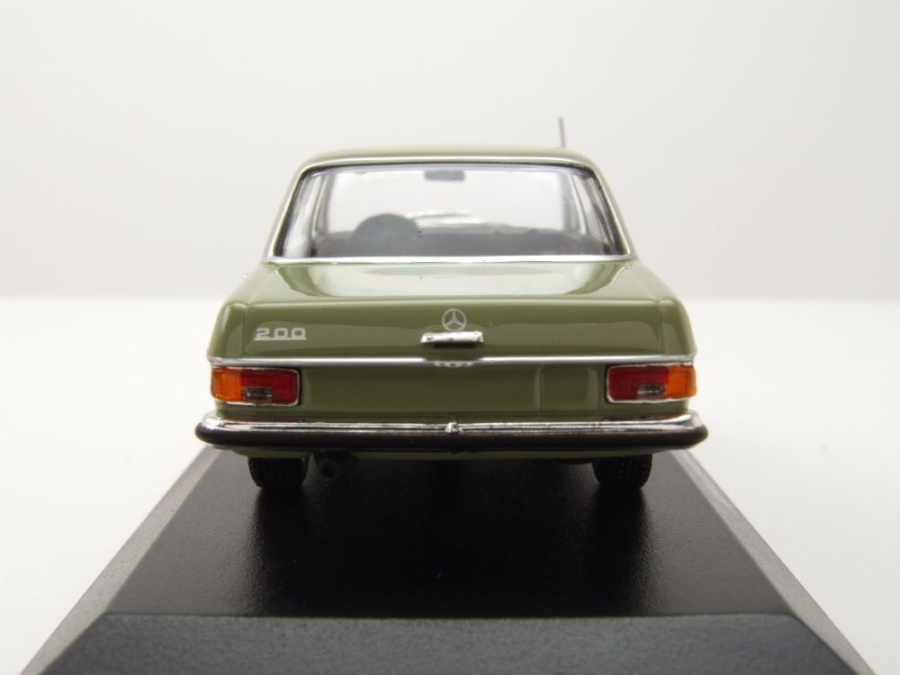 MB 200/8`1968 hellgrün 1:43 Mercedes Benz Die Cast