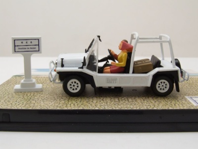 Austin Mini Moke 1968 weiß mit 2 Figuren und Macau Straßenschild Modellauto 1:43 Vitesse